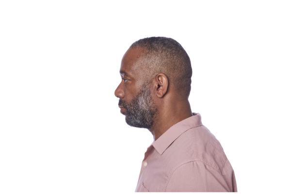 Omega AI IIC schwarz schwarz links